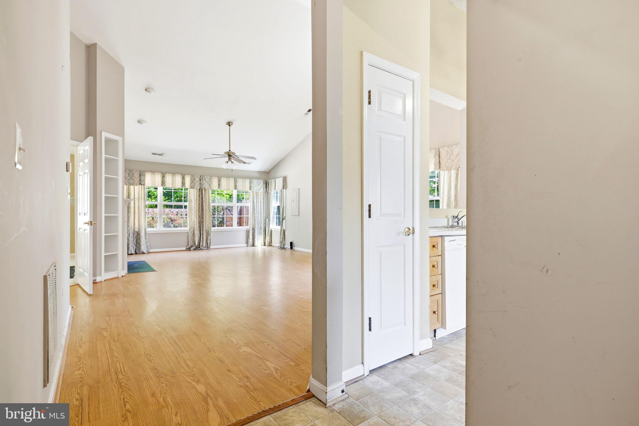 SUMMERLAKE - Residential
