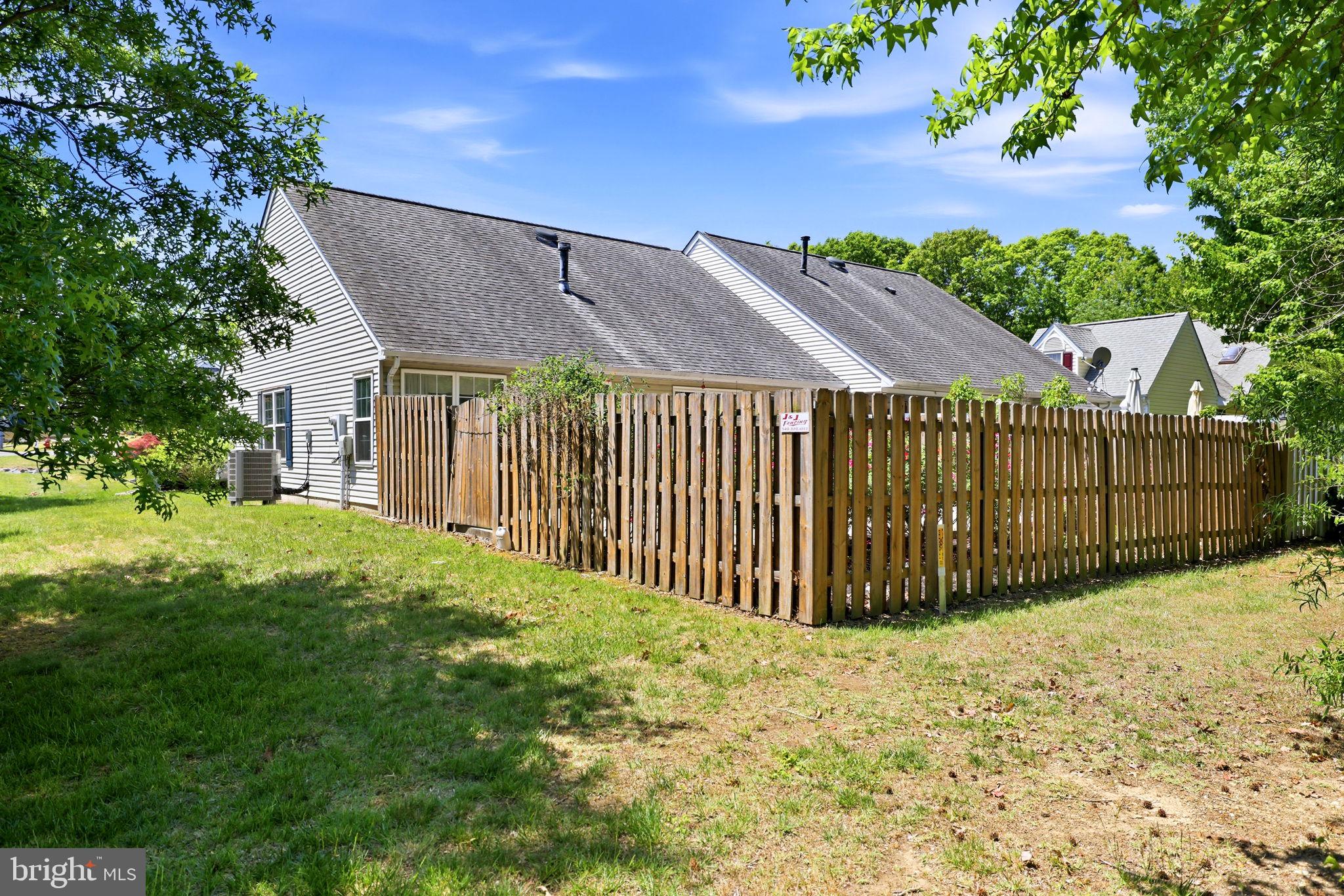SUMMERLAKE - Residential