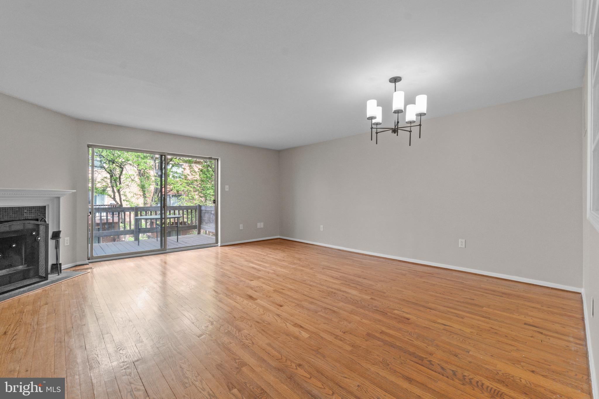 LOVETON FARMS - Residential