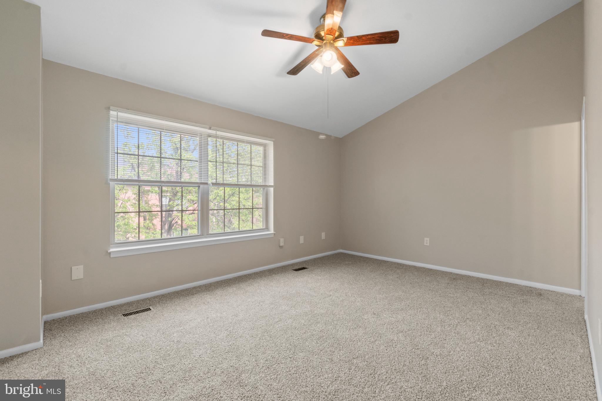 LOVETON FARMS - Residential