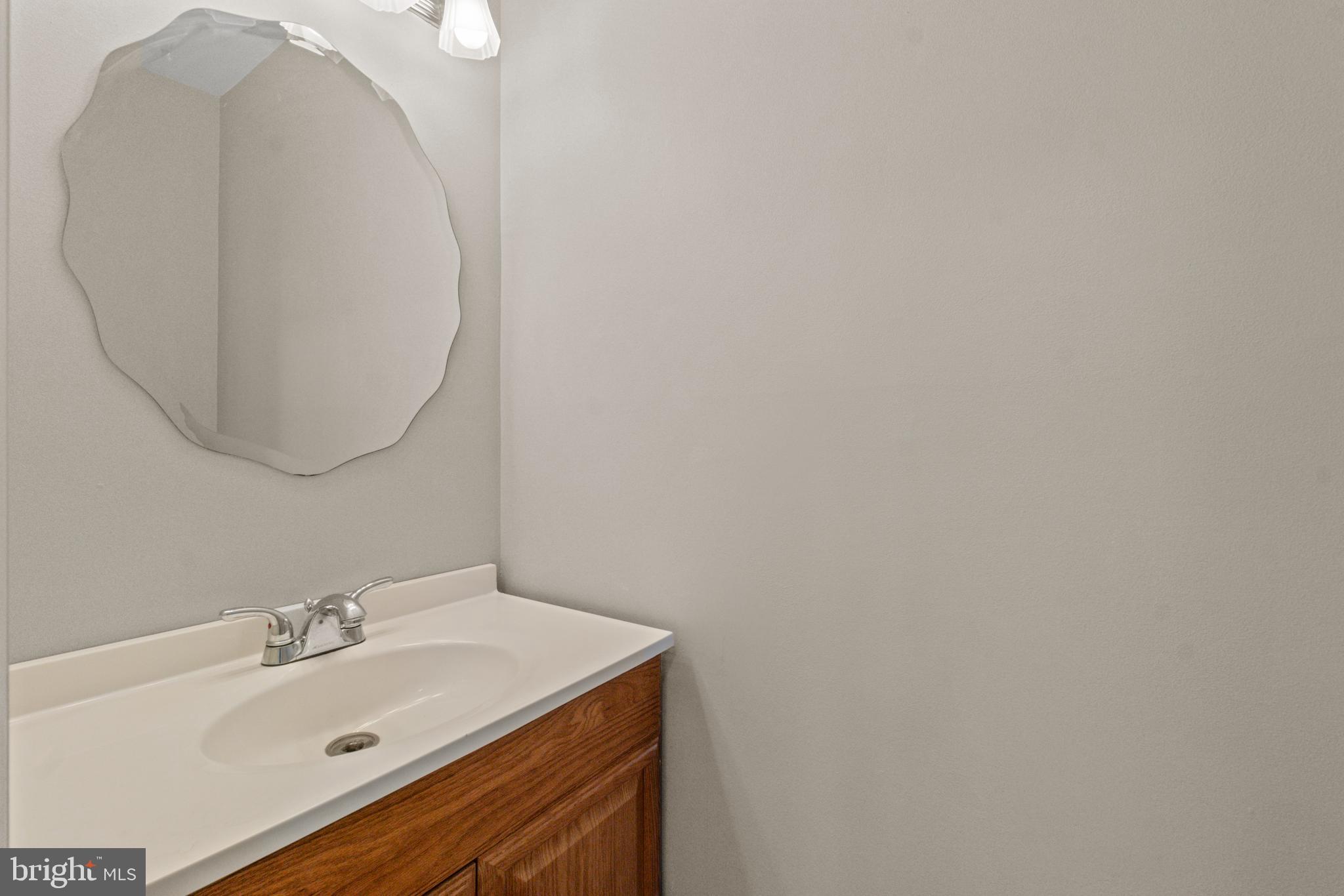 LOVETON FARMS - Residential