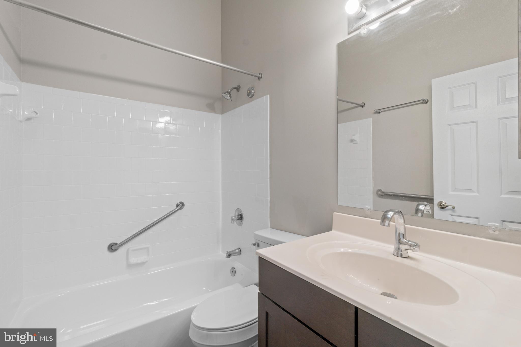 LOVETON FARMS - Residential