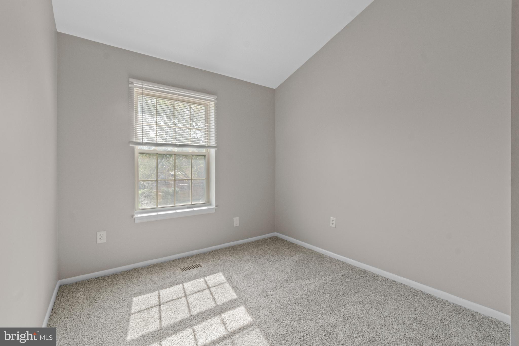 LOVETON FARMS - Residential