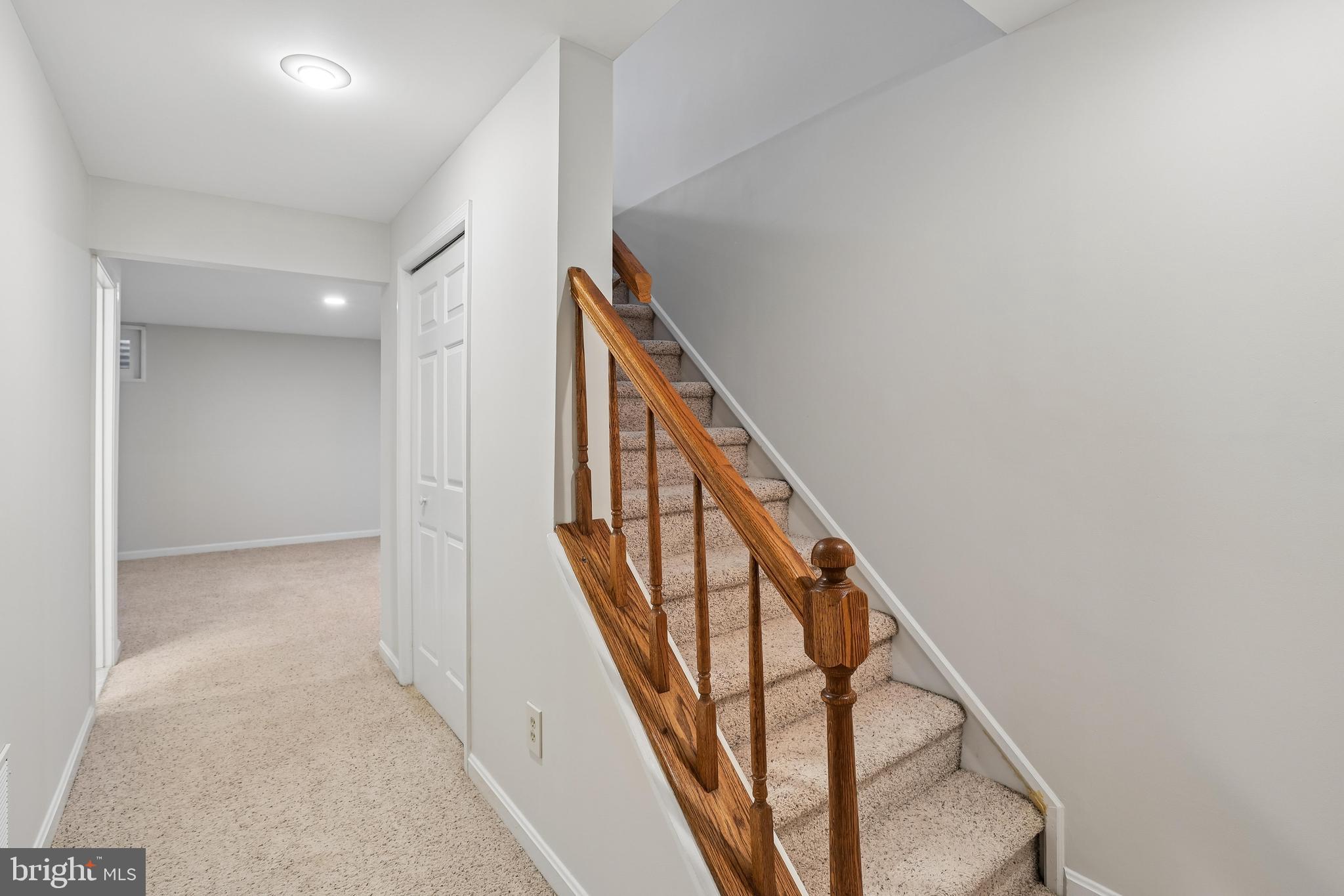 EMERALD CHASE - Residential