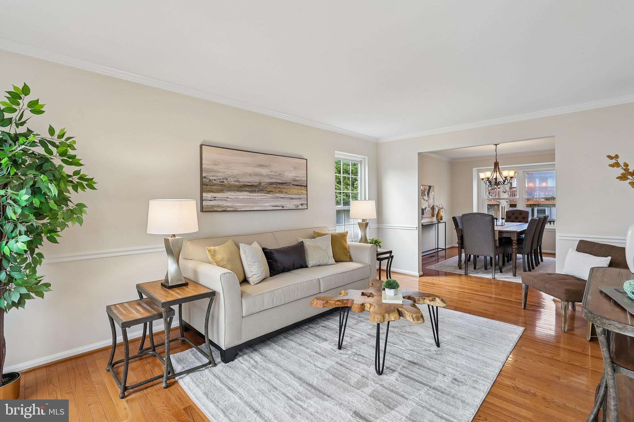 EMERALD CHASE - Residential