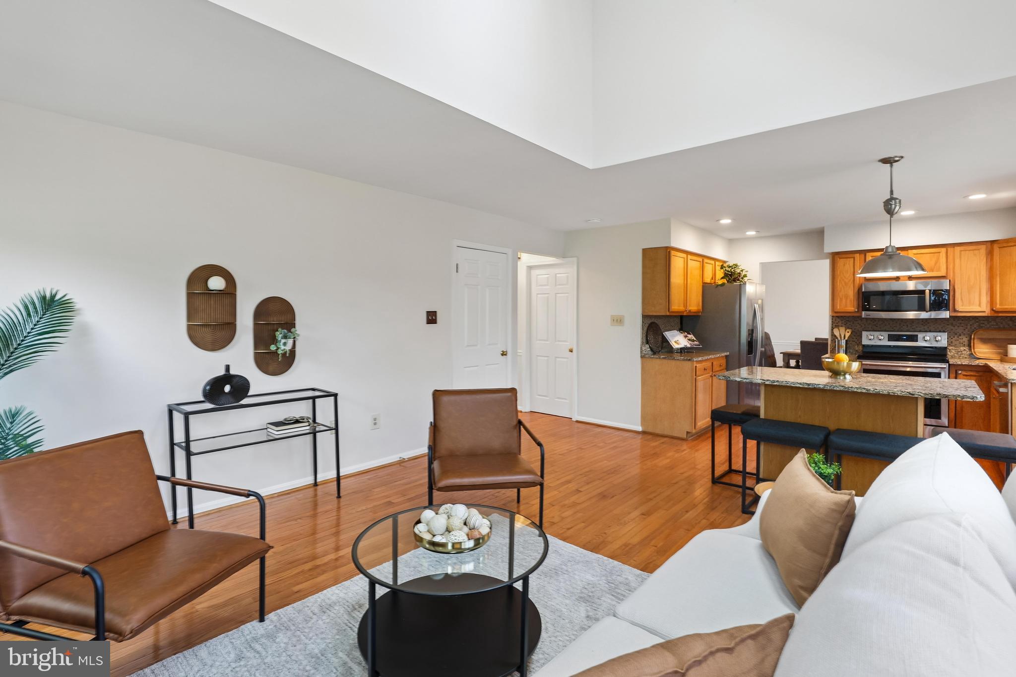 EMERALD CHASE - Residential