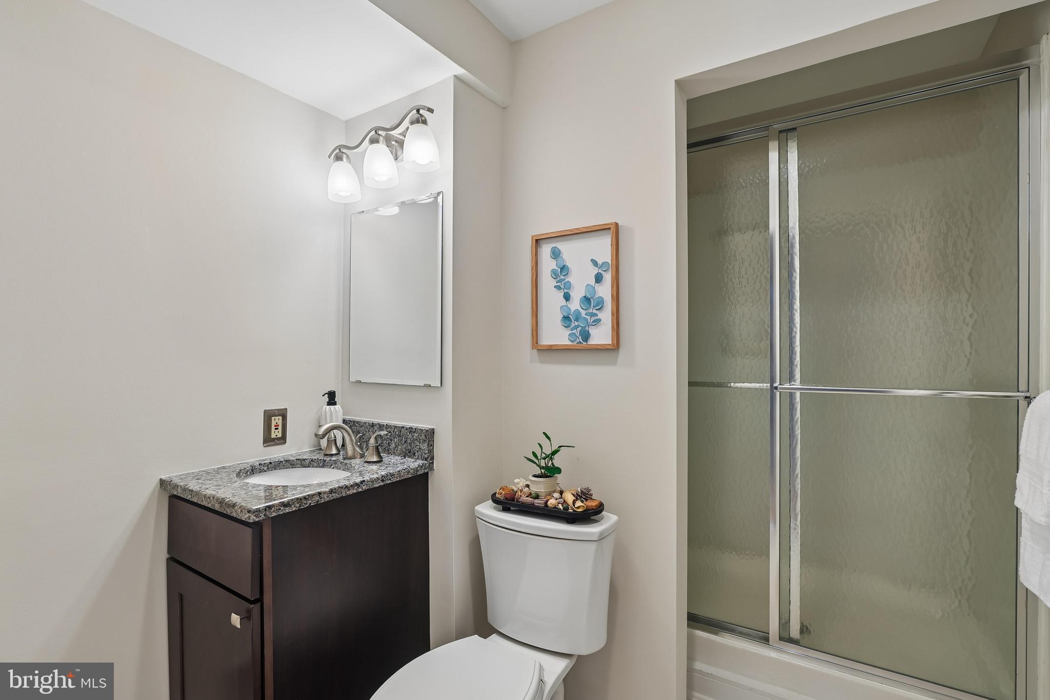 EMERALD CHASE - Residential