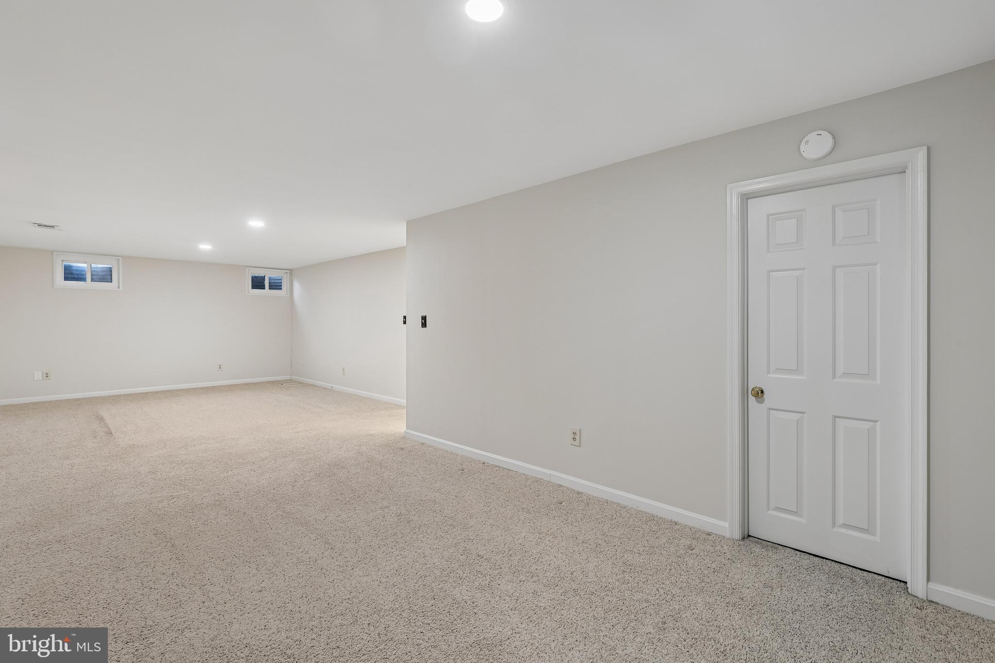 EMERALD CHASE - Residential