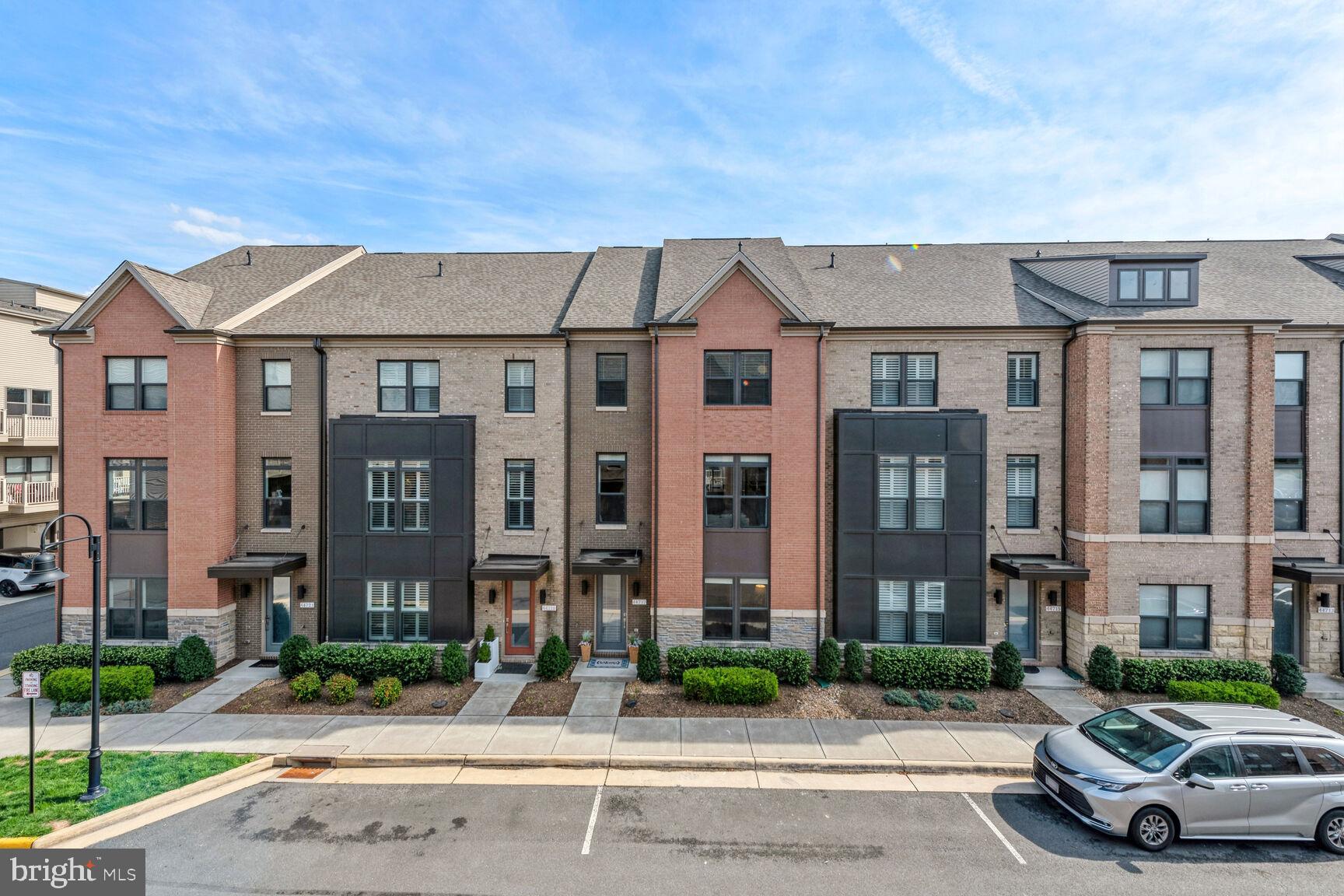 SM ONE LOUDOUN CONDO - Residential Lease