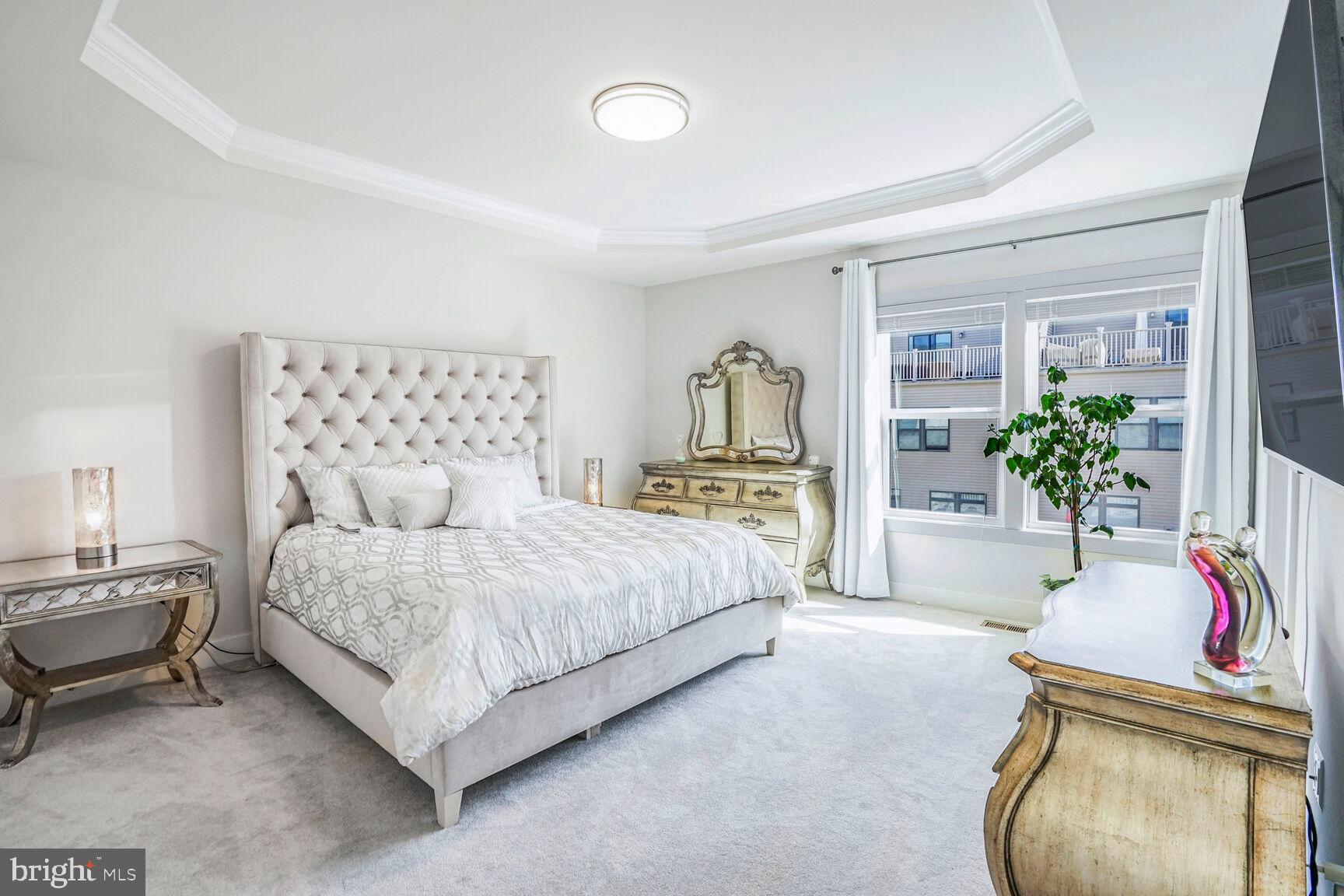 SM ONE LOUDOUN CONDO - Residential Lease