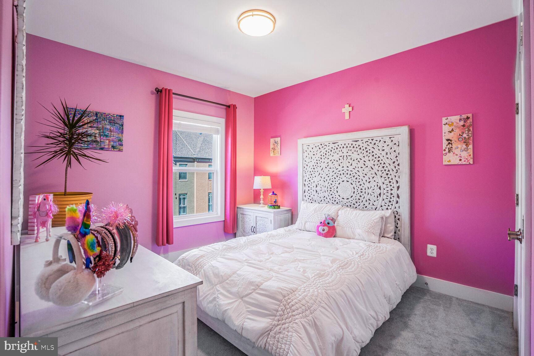 SM ONE LOUDOUN CONDO - Residential Lease