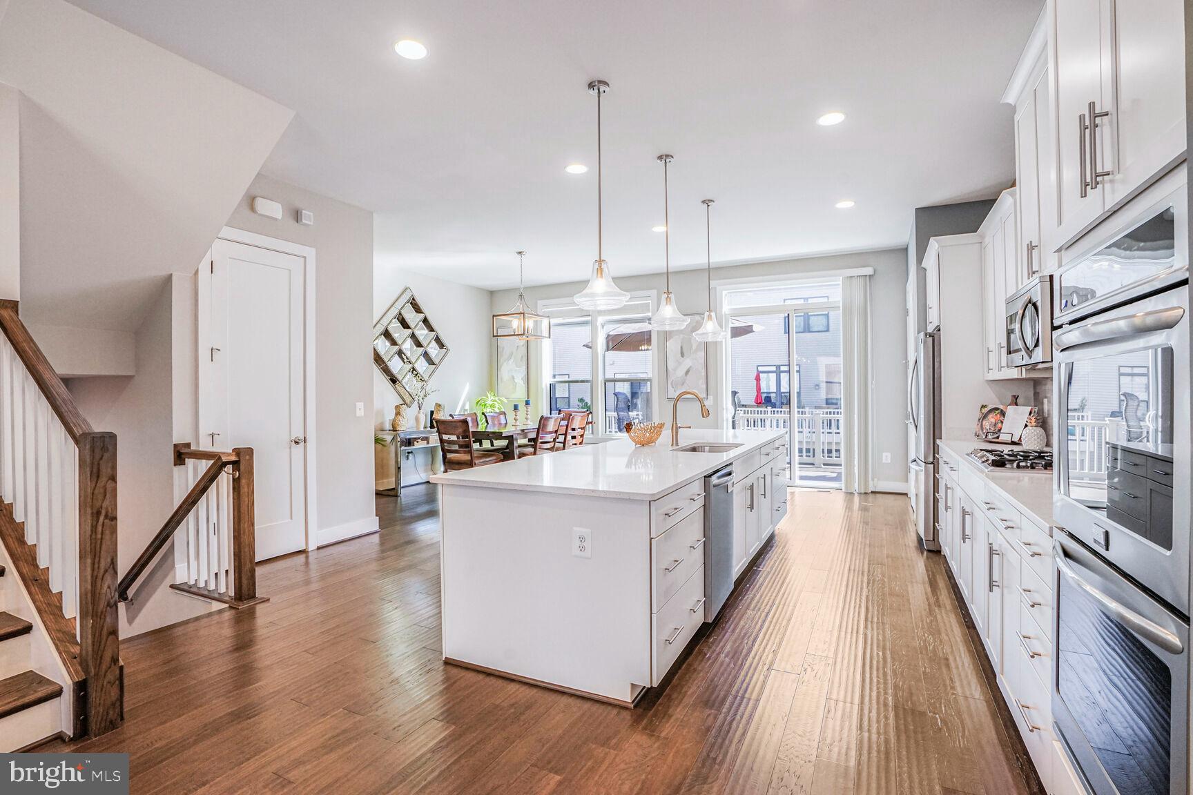 SM ONE LOUDOUN CONDO - Residential Lease