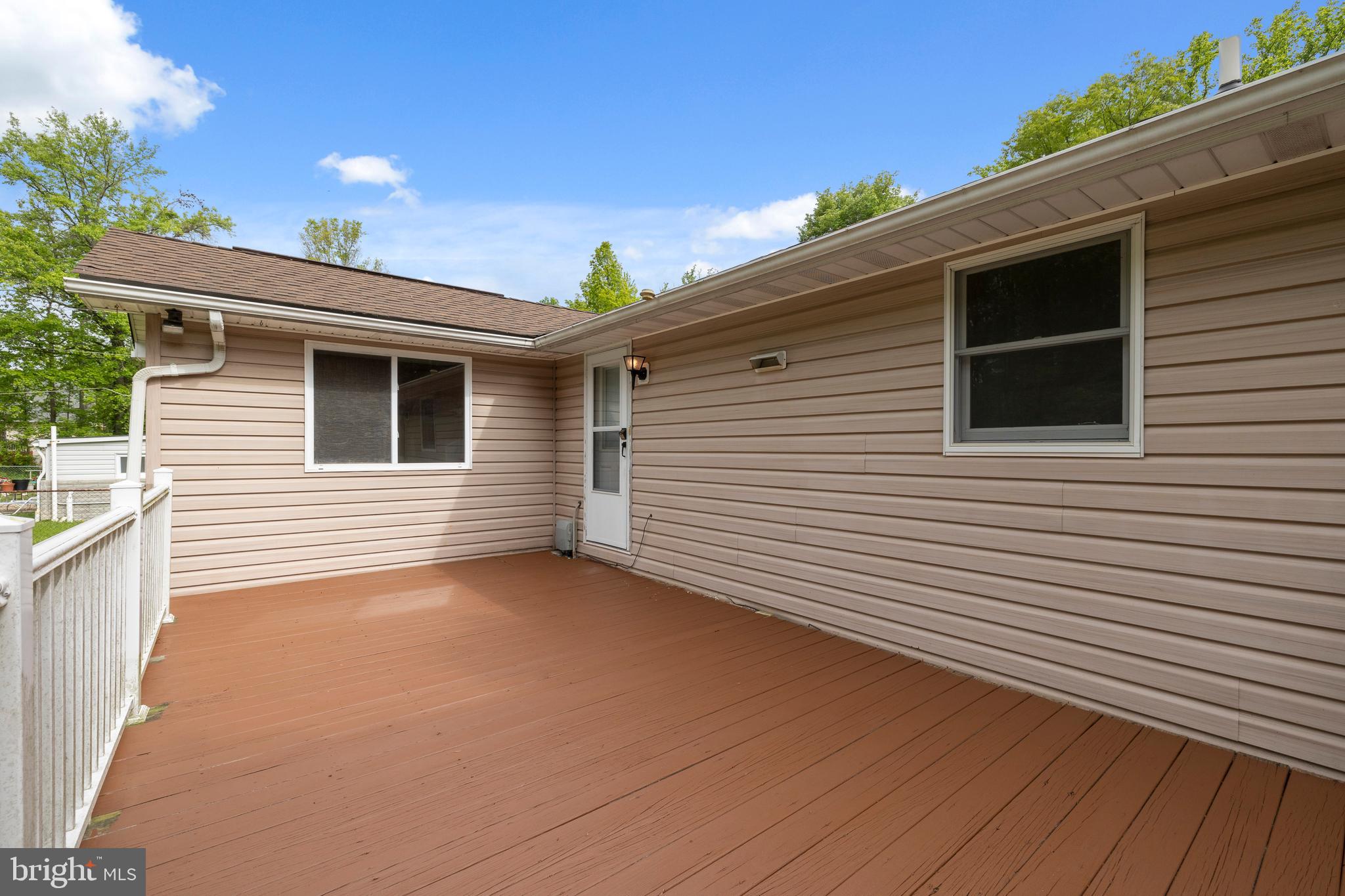 ROCKAWAY BEACH - Residential