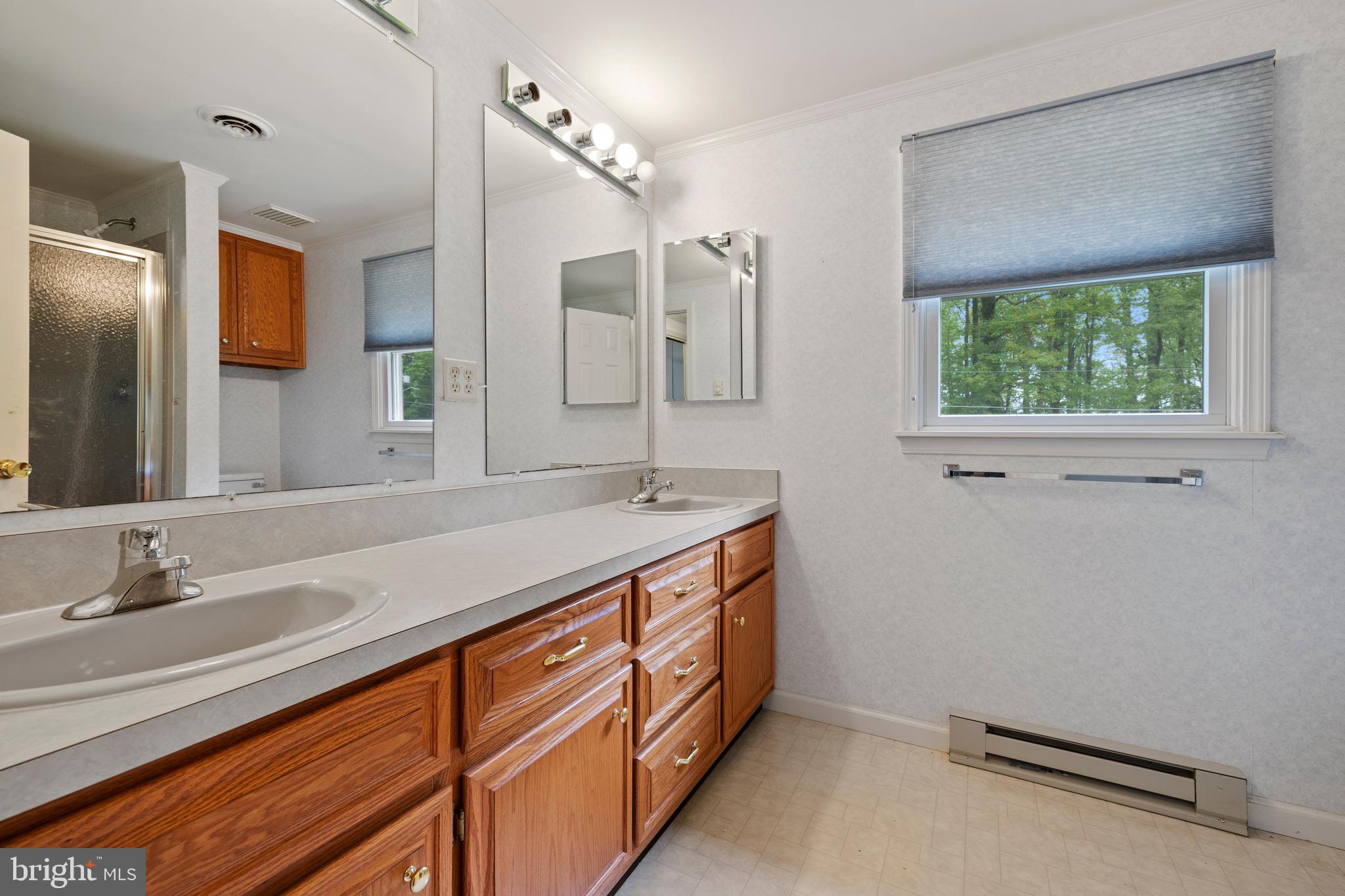 ROCKAWAY BEACH - Residential