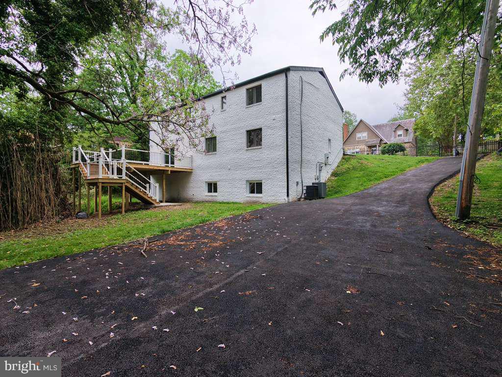 TOWSON ESTATES - Residential