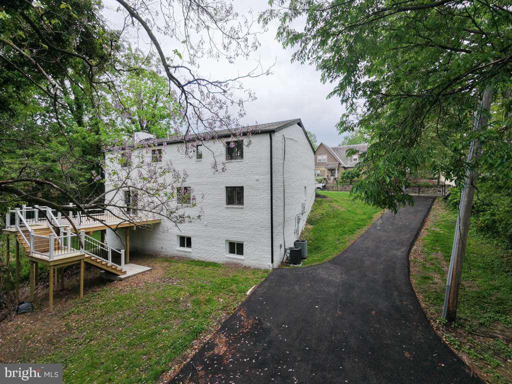 TOWSON ESTATES - Residential