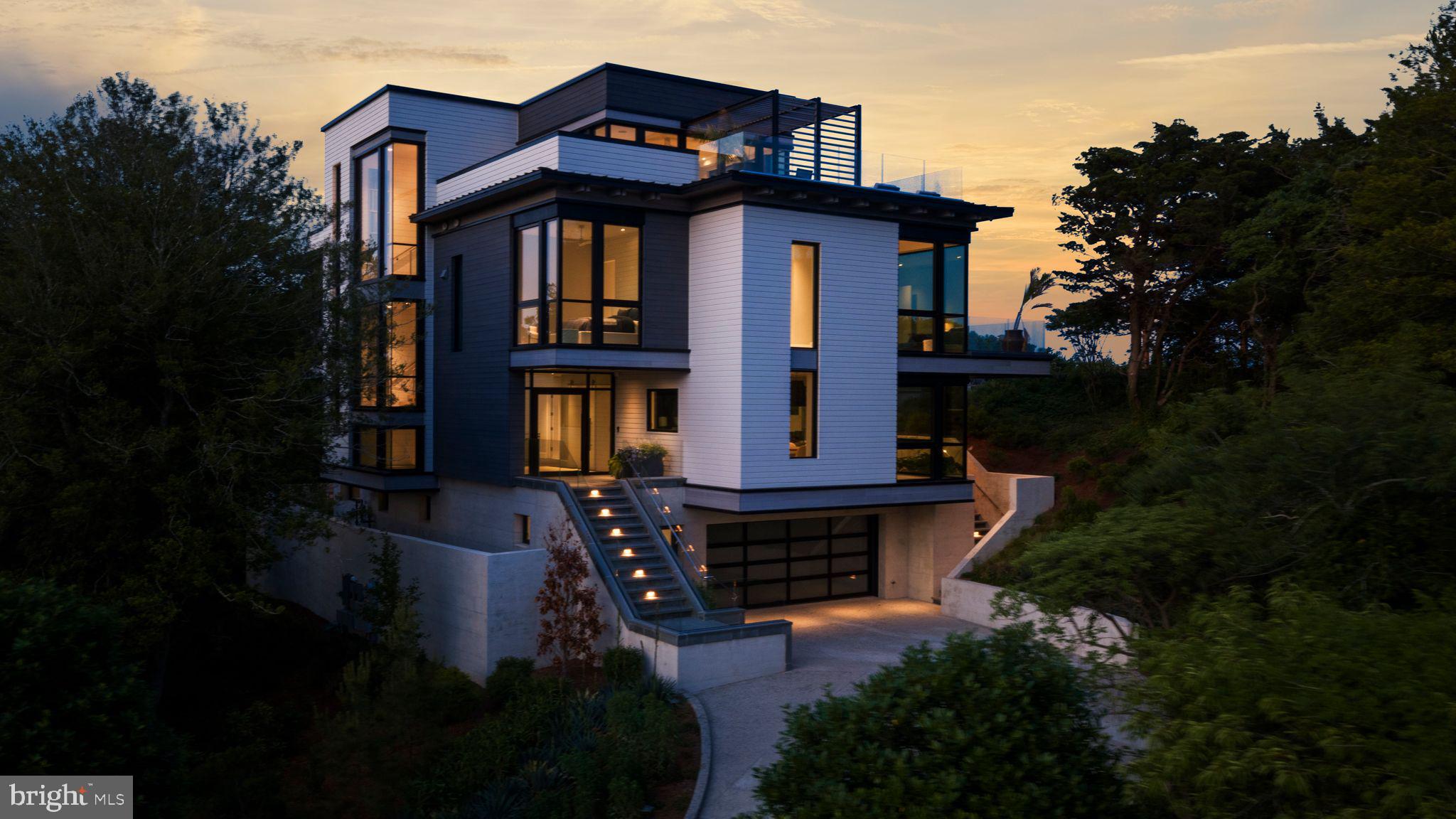 5499 DUNE DRIVE