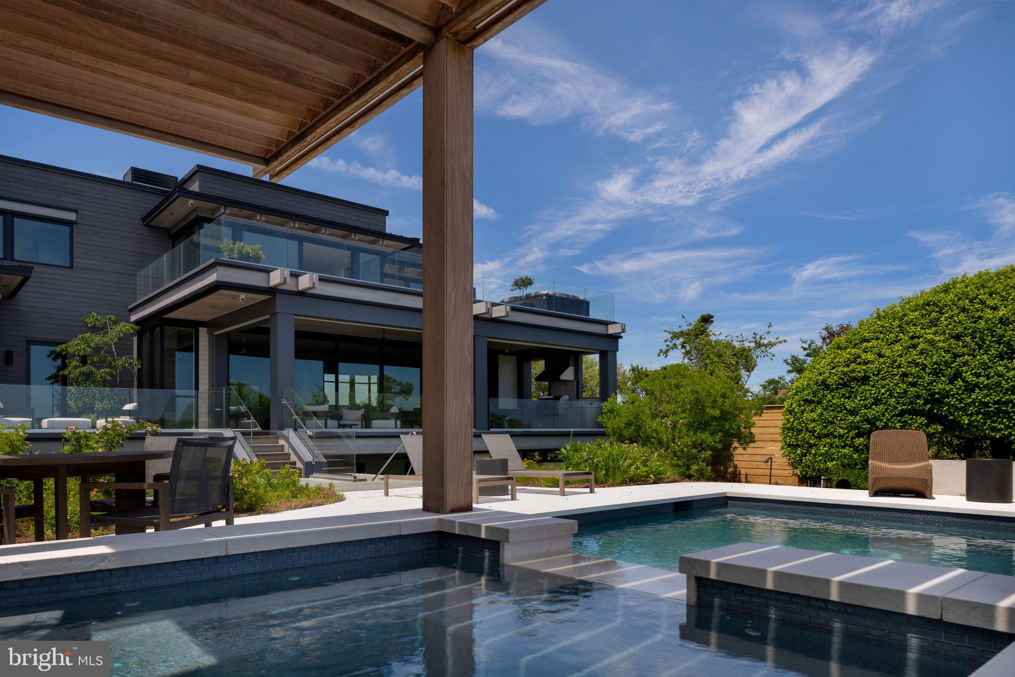 5499 DUNE DRIVE