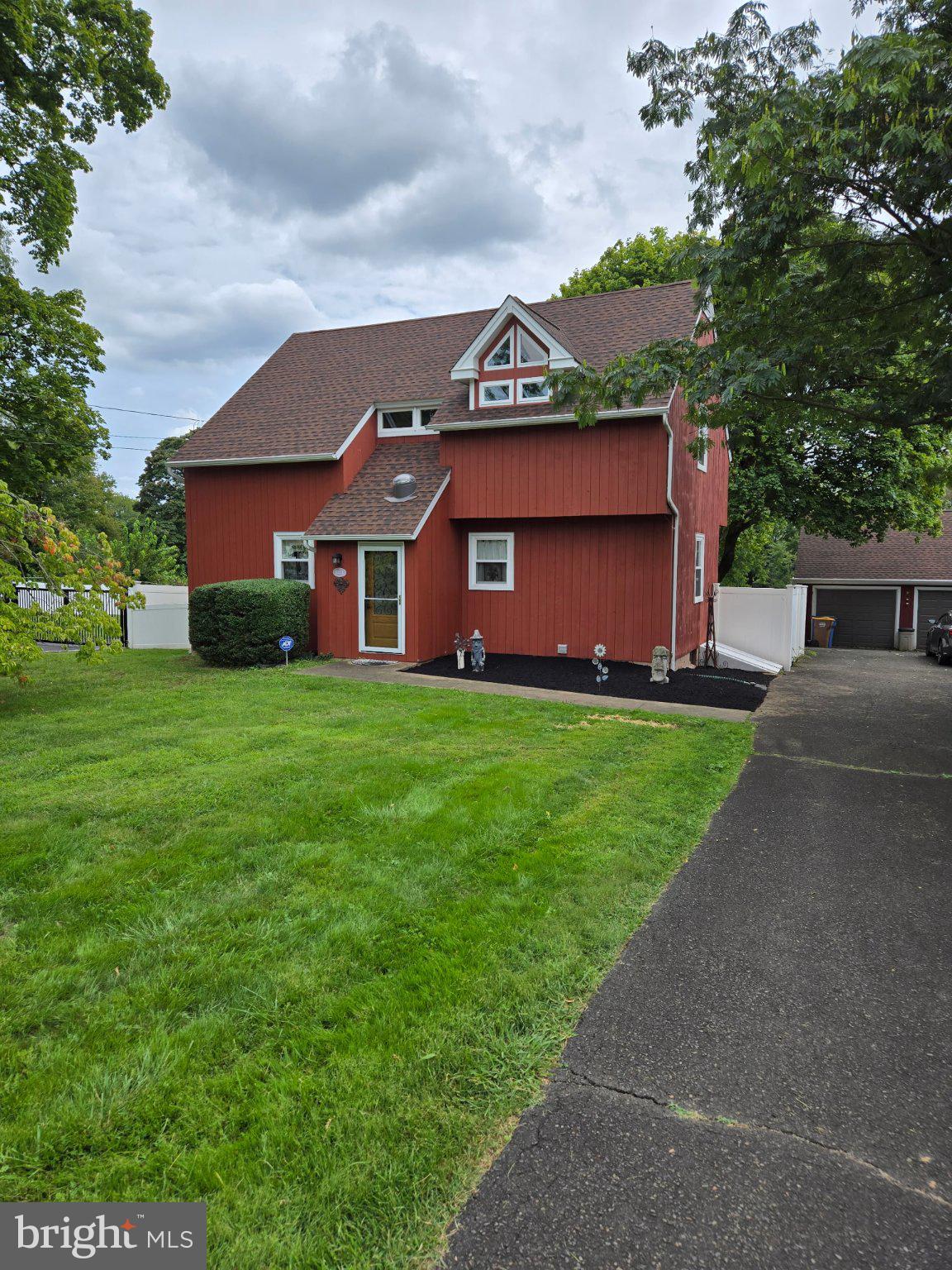 6231 WASHINGTON LANE