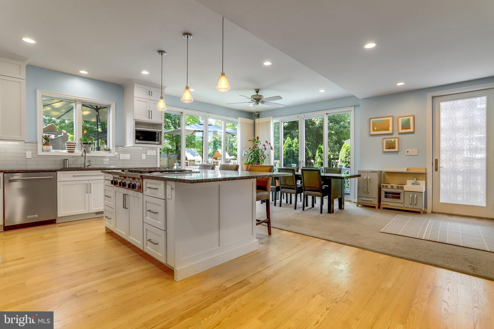 DEL RAY - Residential Lease