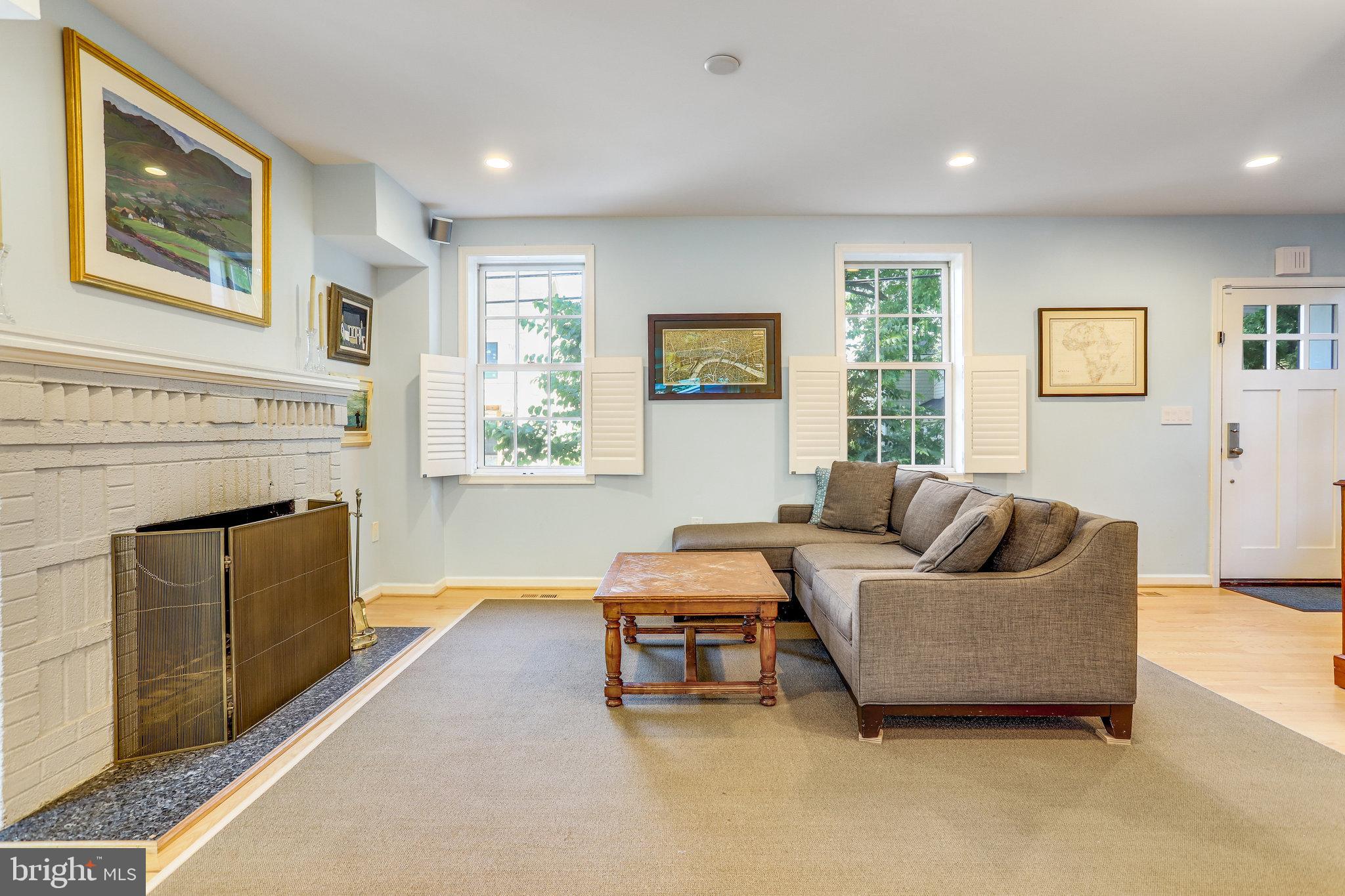 DEL RAY - Residential Lease