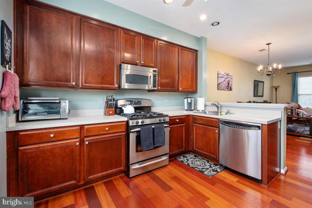 WELLFLEET MEWS - Residential