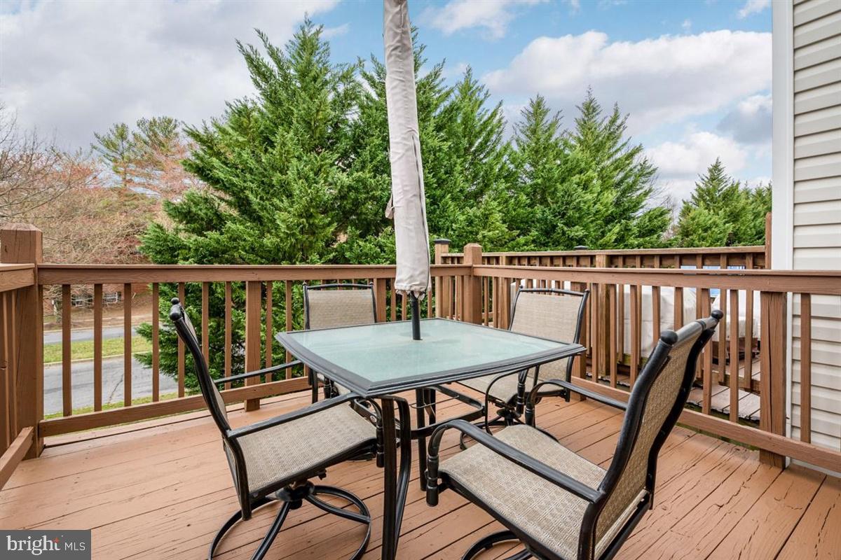 WELLFLEET MEWS - Residential