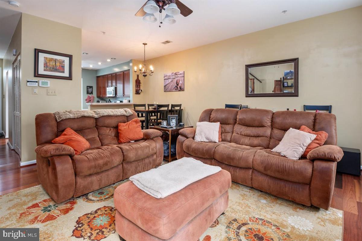 WELLFLEET MEWS - Residential