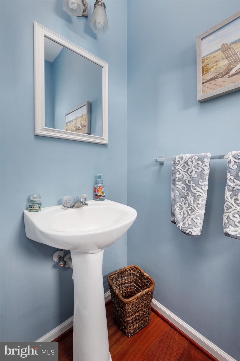 WELLFLEET MEWS - Residential