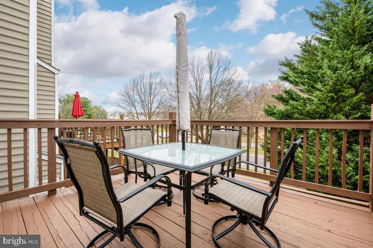 WELLFLEET MEWS - Residential