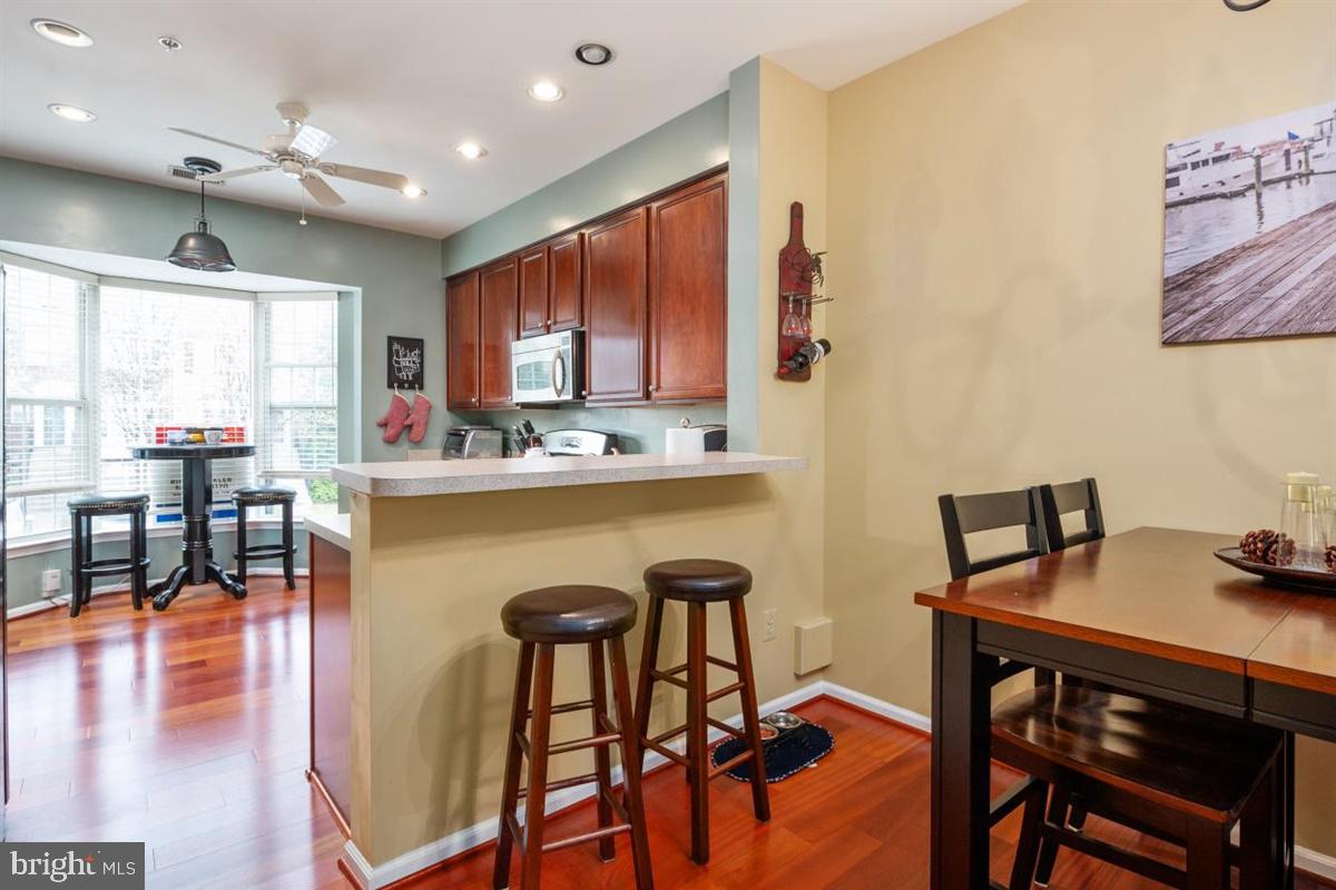 WELLFLEET MEWS - Residential