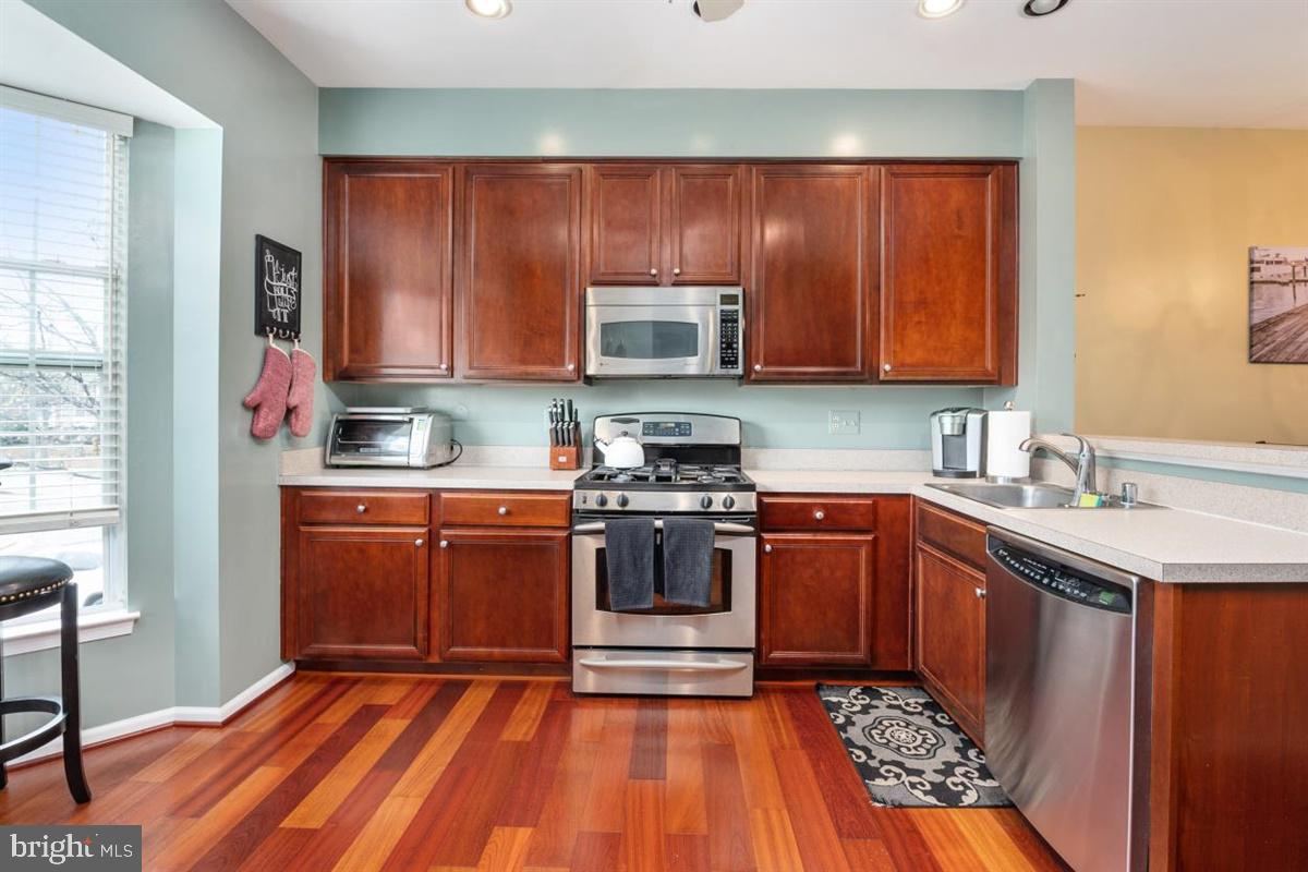 WELLFLEET MEWS - Residential