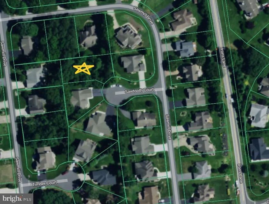 Rare opportunity to own a vacant lot in the highly desirable, bayfront community of Bay Colony. Tucked away on a quiet cul-de-sac, this partially wooded homesite offers the perfect blend of privacy and proximity to top-tier amenities.
Bay Colony is a premier coastal community featuring a private white sand beach, swimming pool, clubhouse, tennis and pickleball courts, a full-service marina, and a vibrant social atmosphere. Located just steps from the Indian River Bay and minutes to Bethany Beach, you’ll enjoy easy access to waterfront activities, local golf at Cripple Creek Golf & Country Club, and all the shopping and dining the area is known for.
Whether you're dreaming of a full-time residence or a vacation getaway, this lot provides the ideal foundation to bring your vision to life. Don’t miss your chance to build in one of Delaware’s most sought-after beach communities!