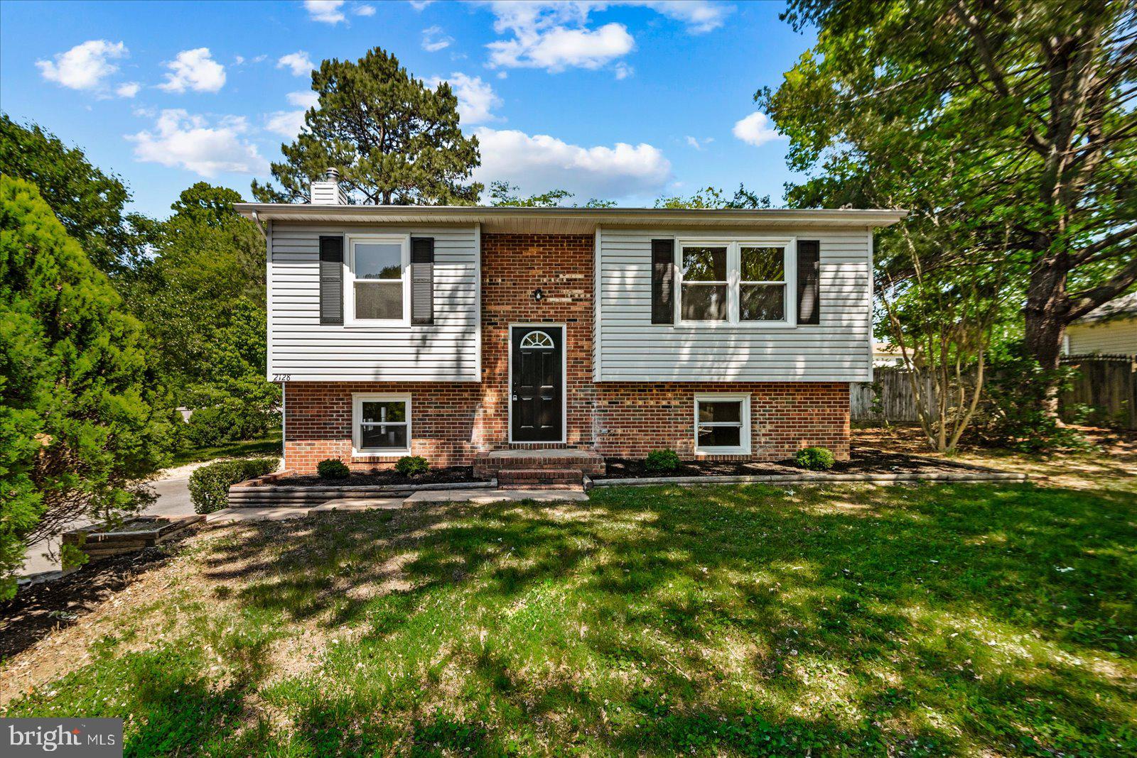 2128 HAMWAY DRIVE