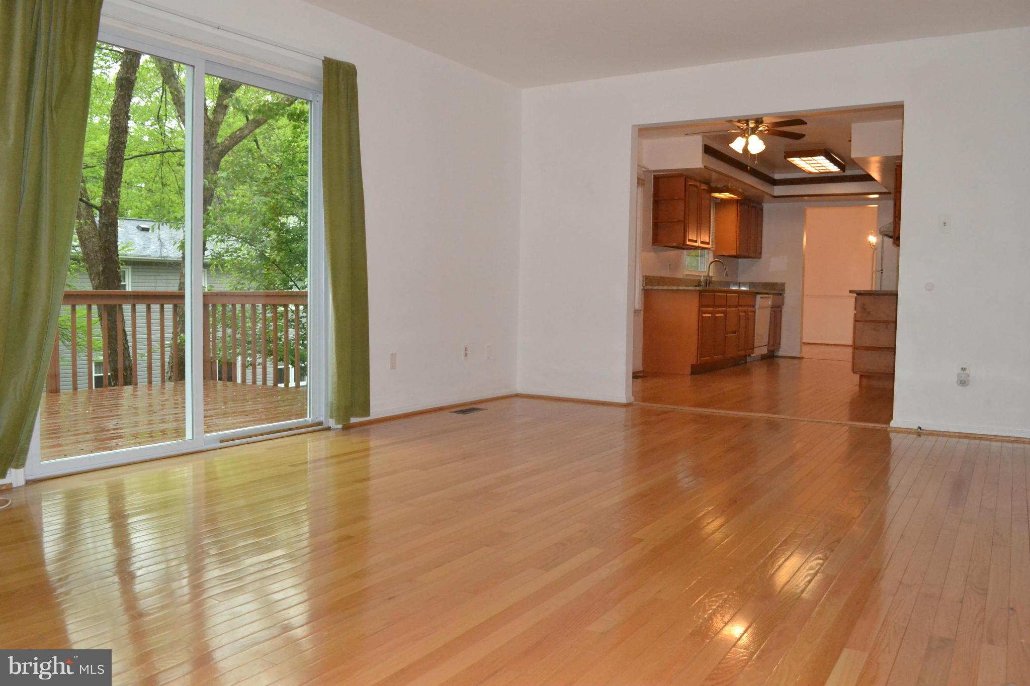 FIVE OAKS ESTATES - Residential Lease