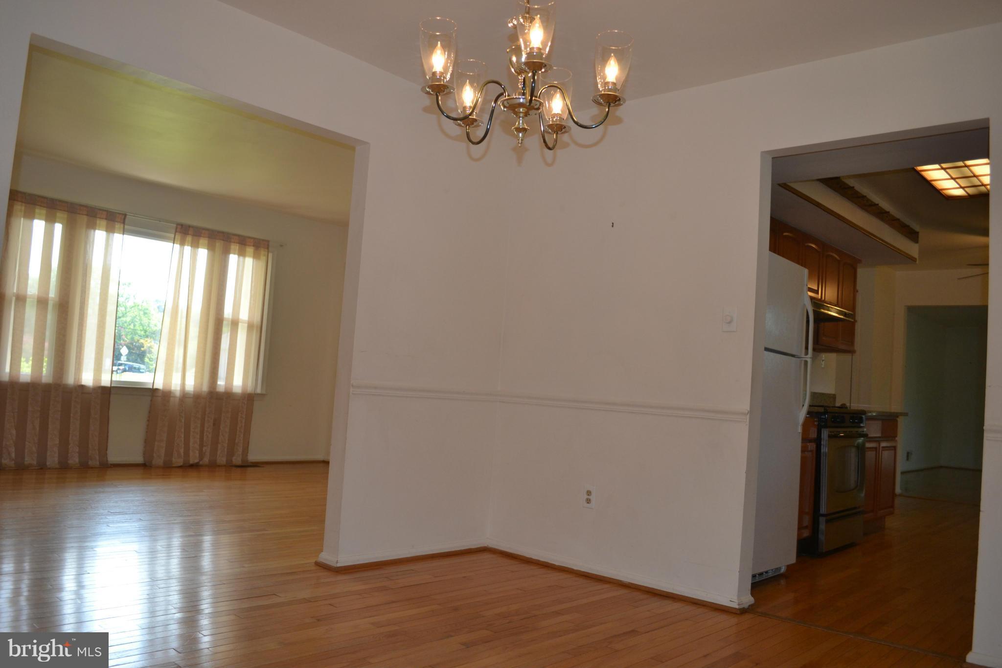 FIVE OAKS ESTATES - Residential Lease