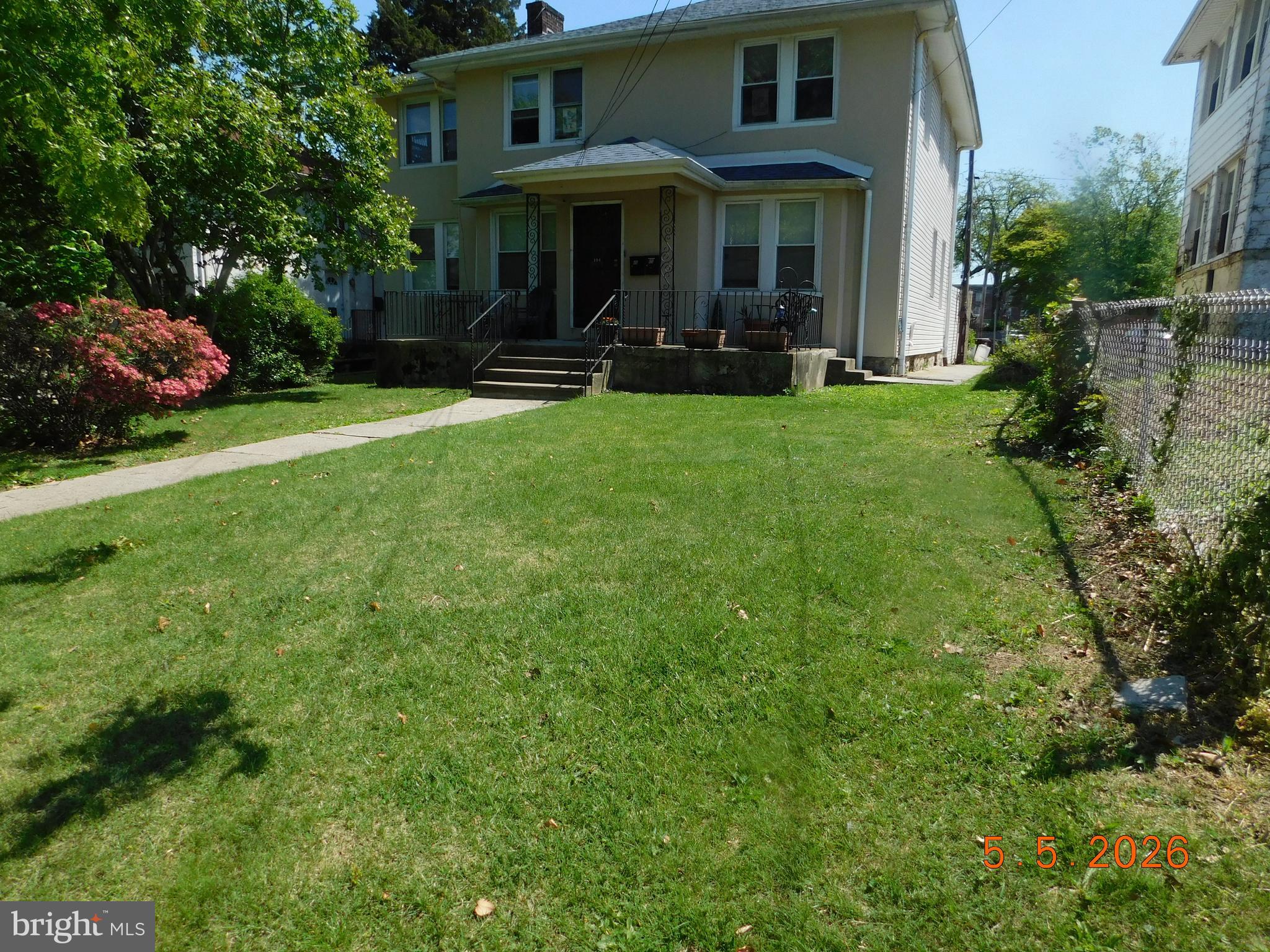194 E PLUMSTEAD AVENUE