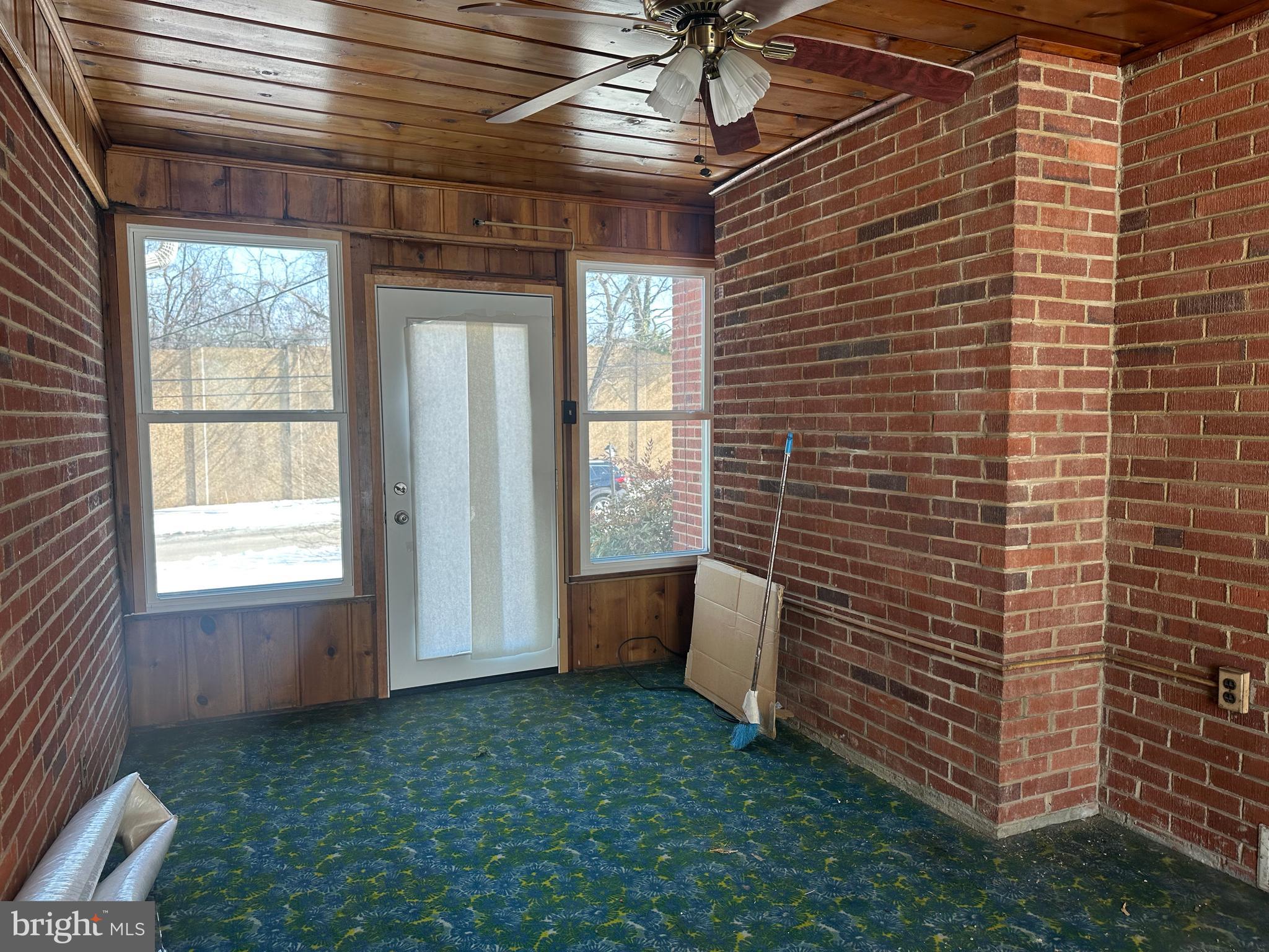 GLENARDEN HEIGHTS - Residential