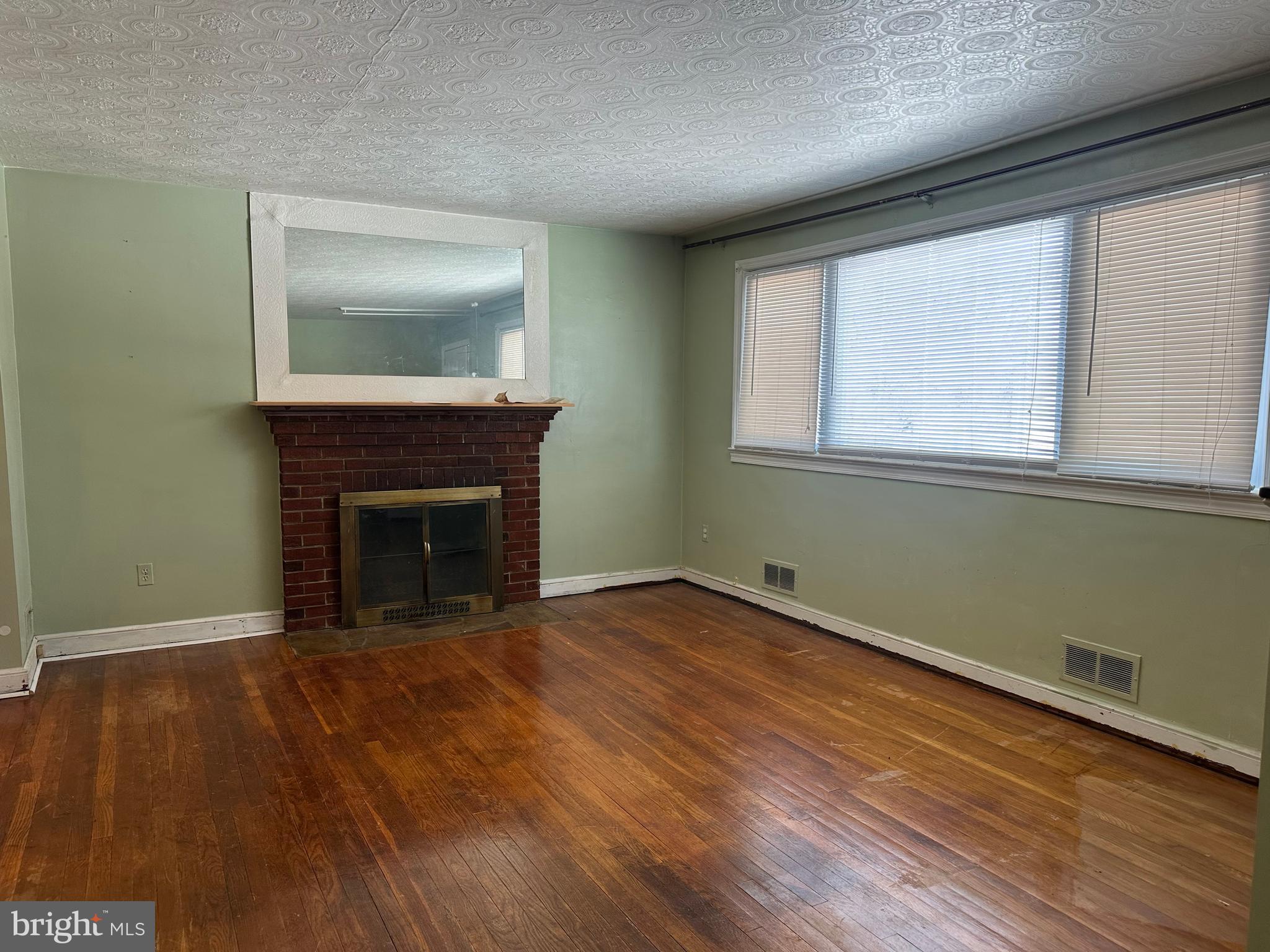 GLENARDEN HEIGHTS - Residential