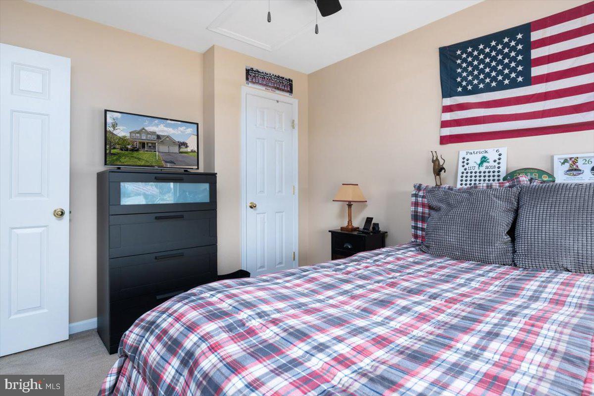 NORTH BROOK - Residential