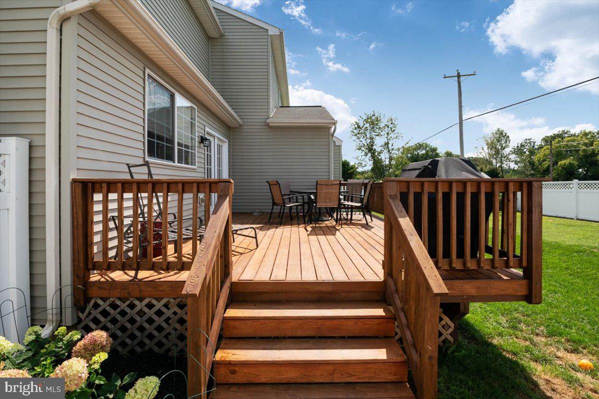 NORTH BROOK - Residential