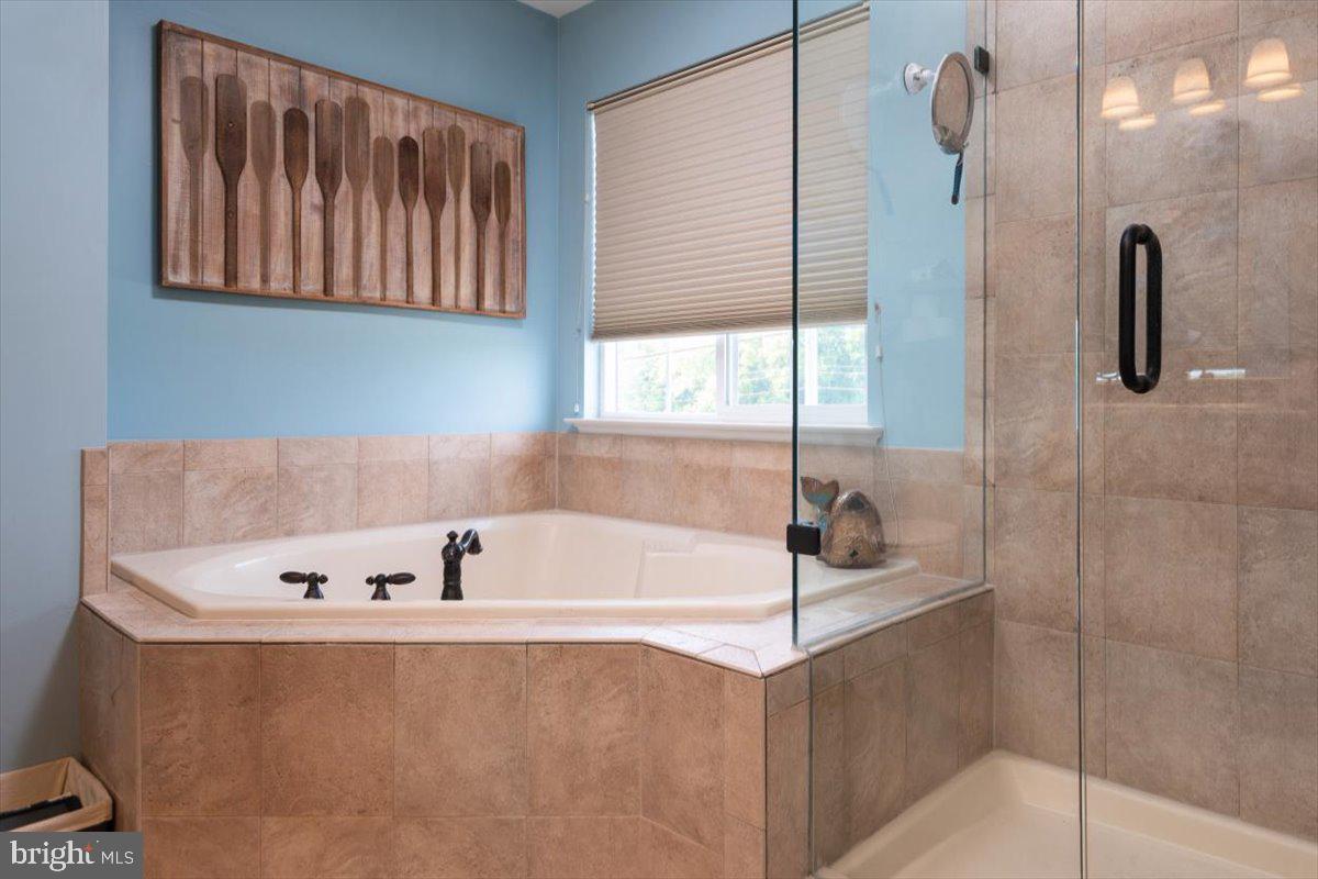 NORTH BROOK - Residential