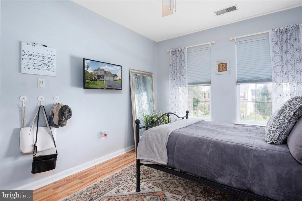 NORTH BROOK - Residential