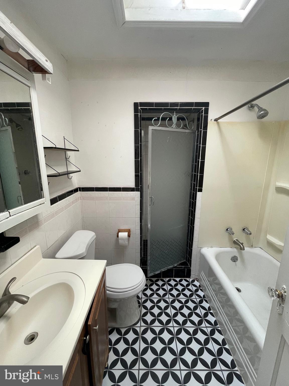 MAYFAIR (EAST) - Residential