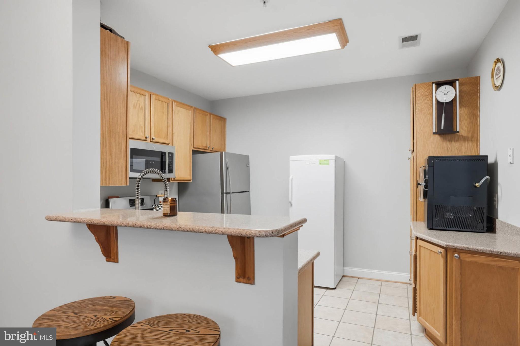 RIVER COLONY - Residential