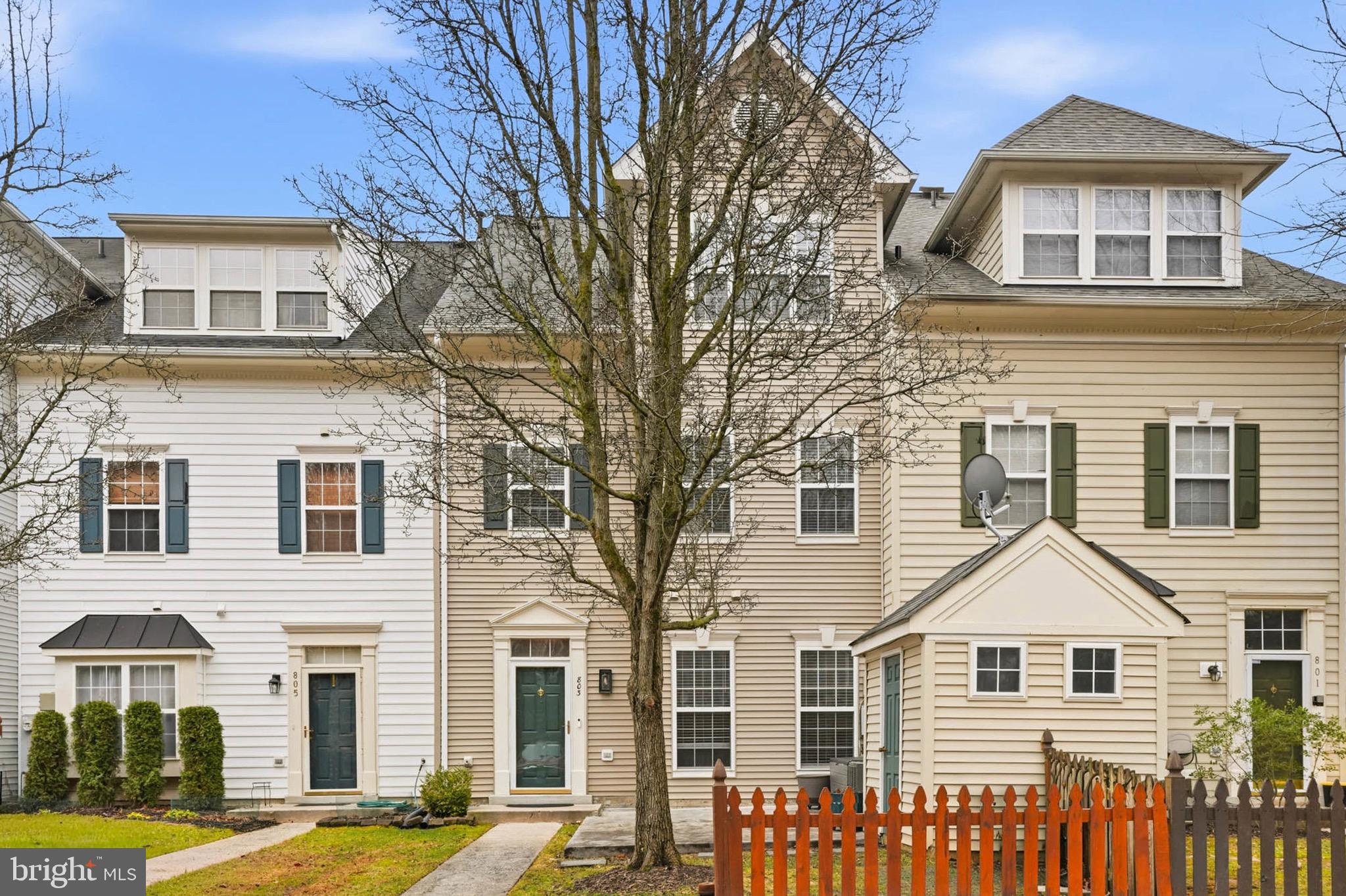 RIVER COLONY - Residential