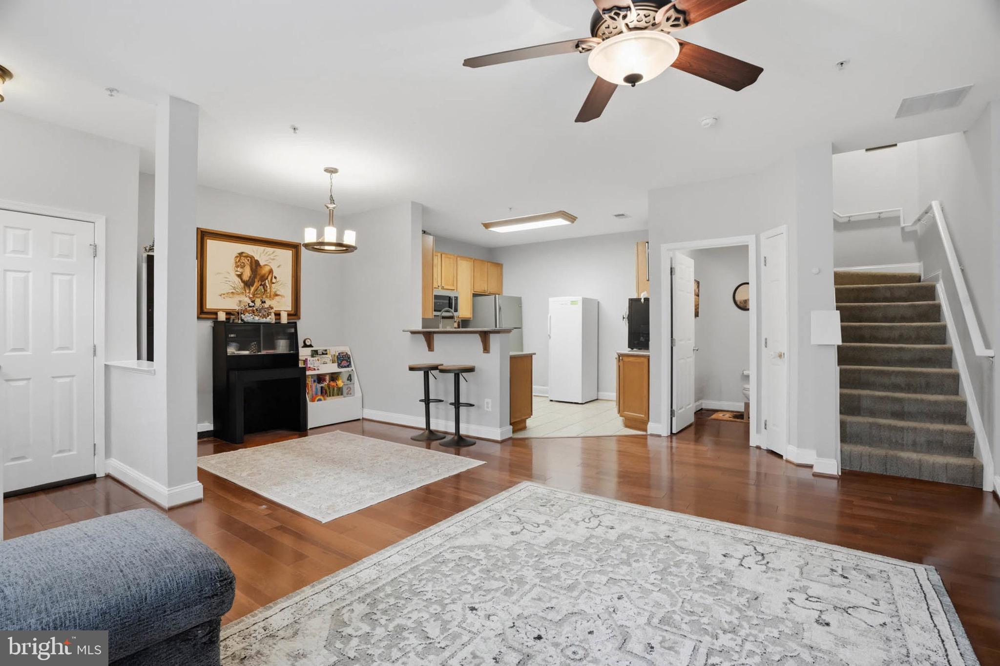 RIVER COLONY - Residential