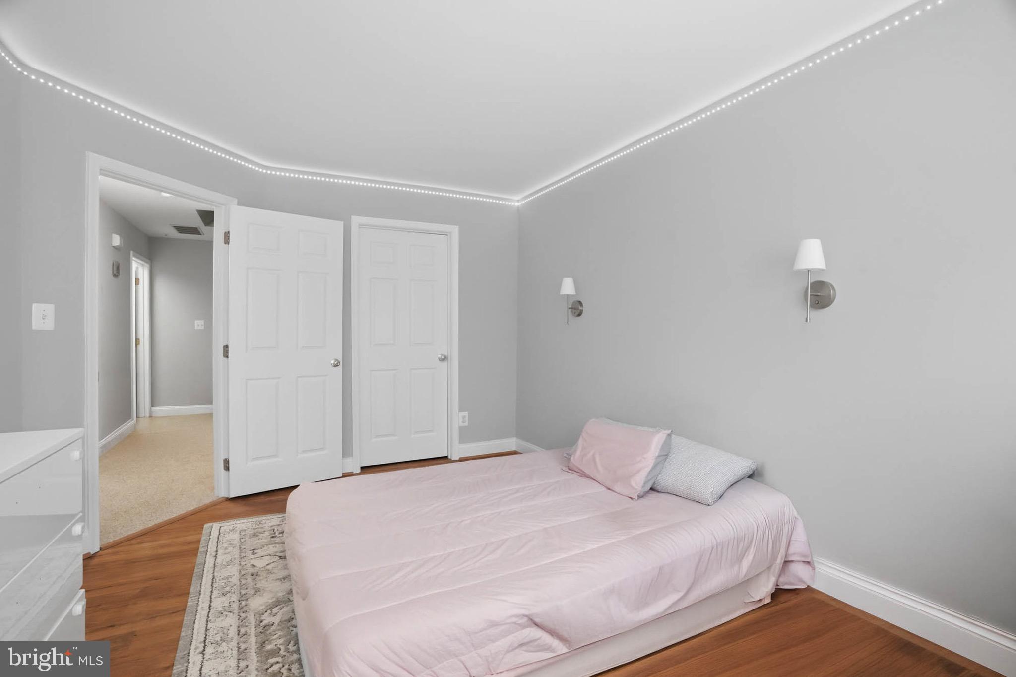 RIVER COLONY - Residential