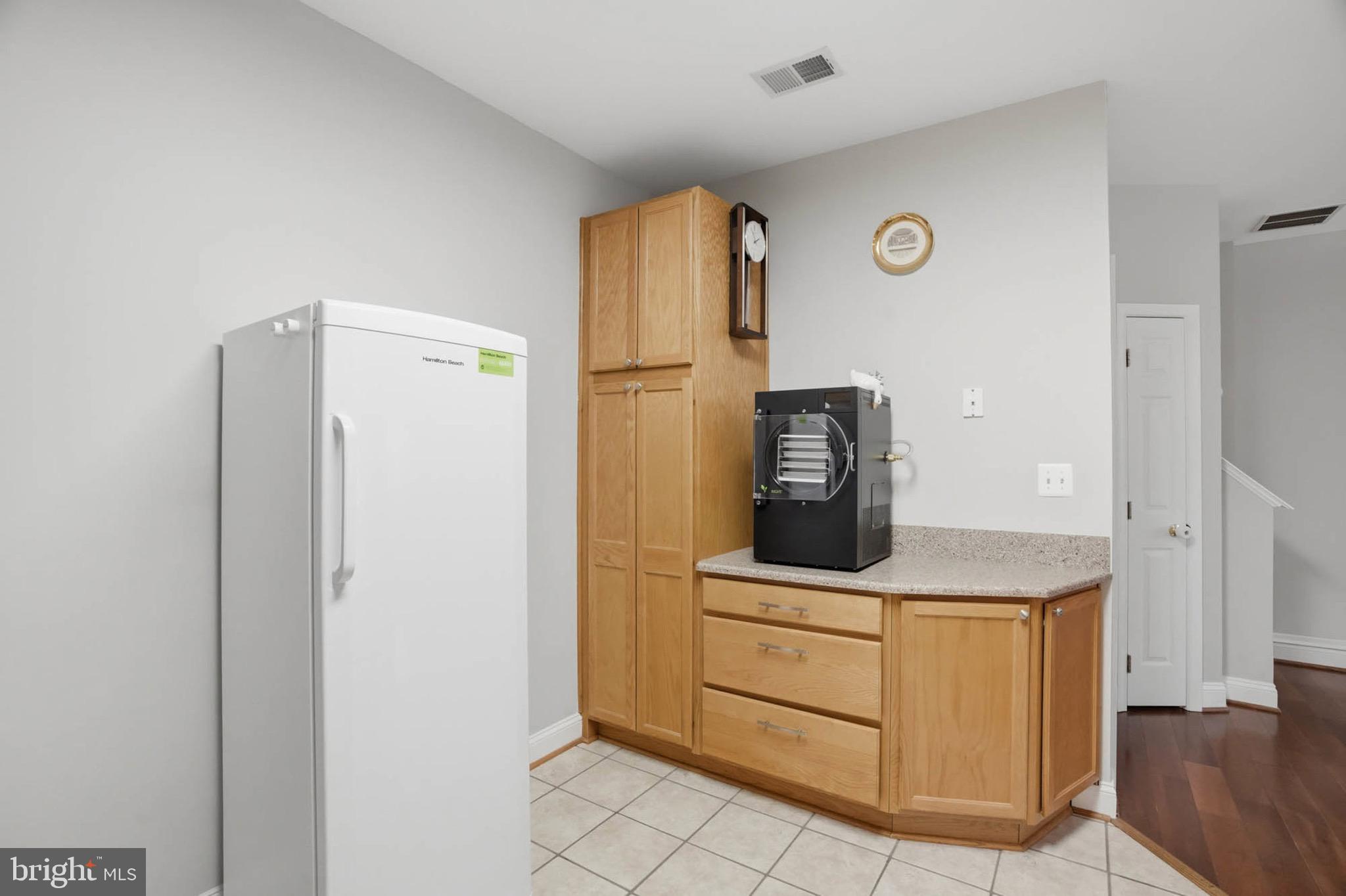 RIVER COLONY - Residential