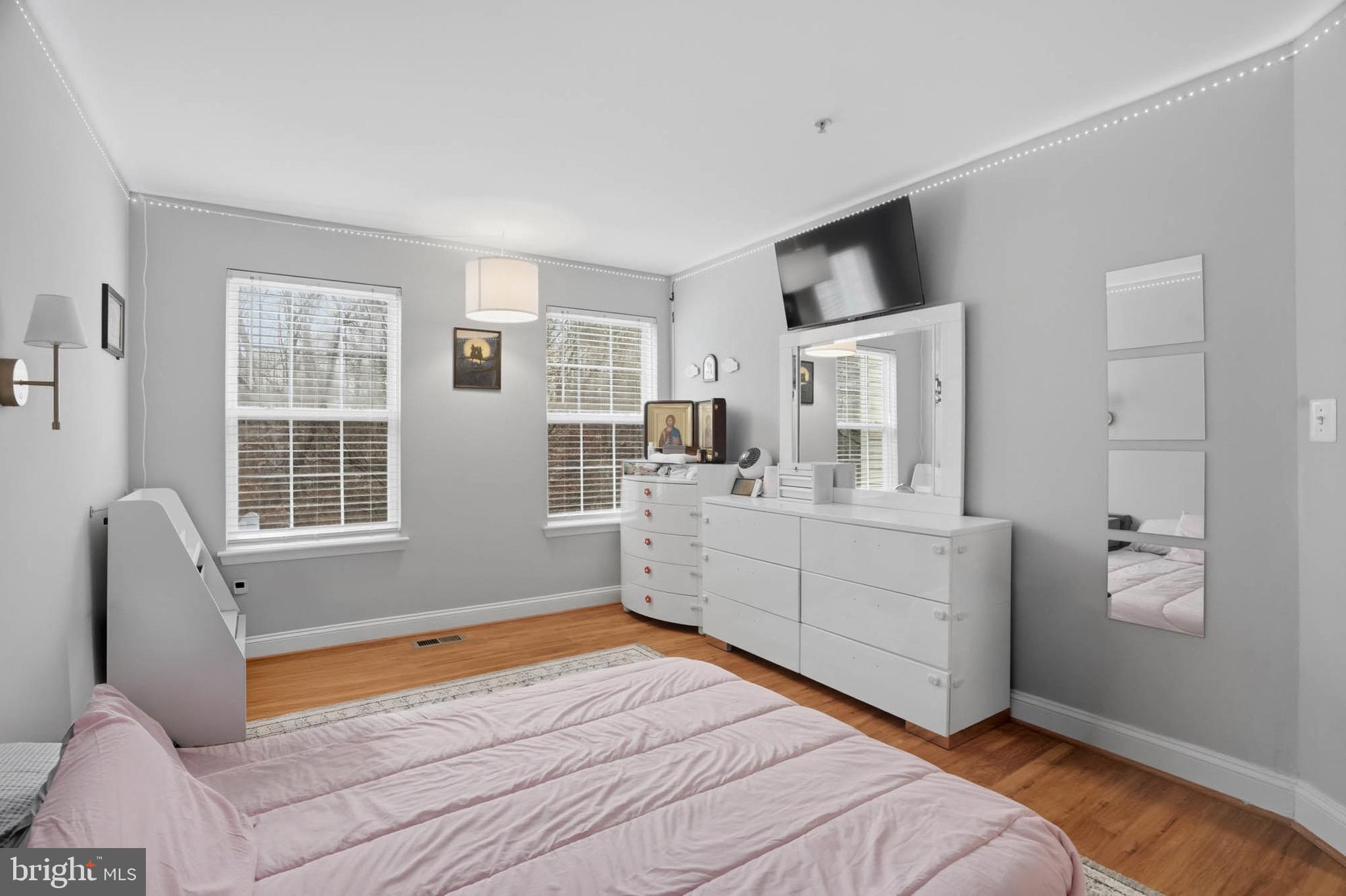 RIVER COLONY - Residential